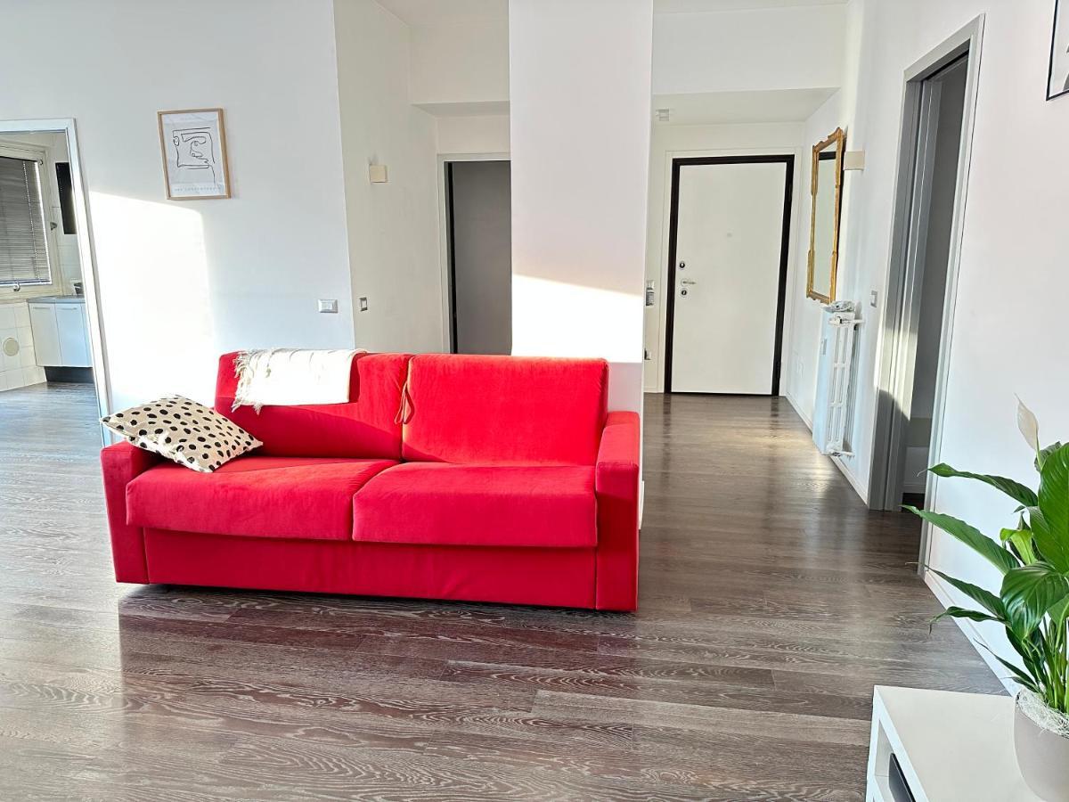 Feel - Casa Di Luce Apartment Bergamo Luaran gambar