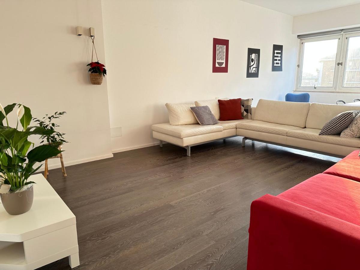 Feel - Casa Di Luce Apartment Bergamo Luaran gambar